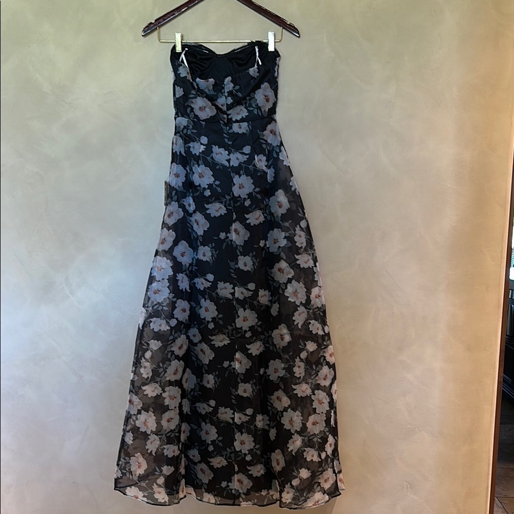 Lulu's Black Floral Organza Bustier Maxi Dress NWT - Picture 4 of 5